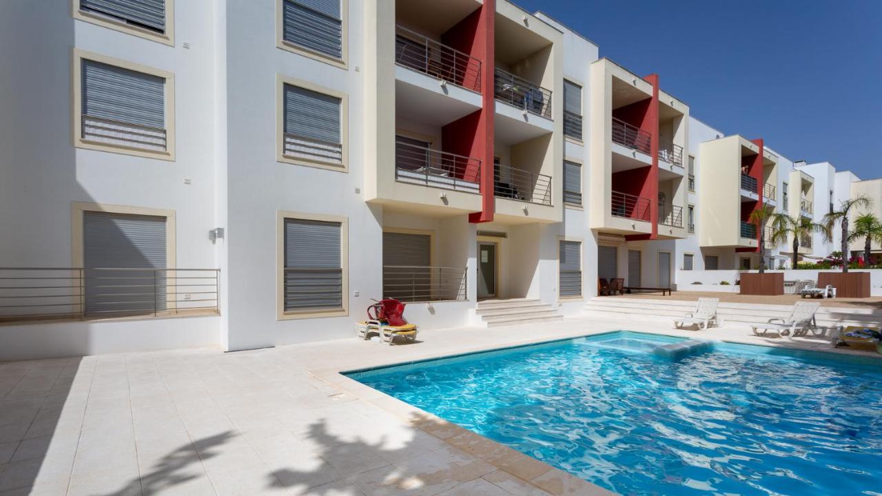 Luminous 2 Bdr Apartment W/Pool By Lovelystay Albufeira Kültér fotó
