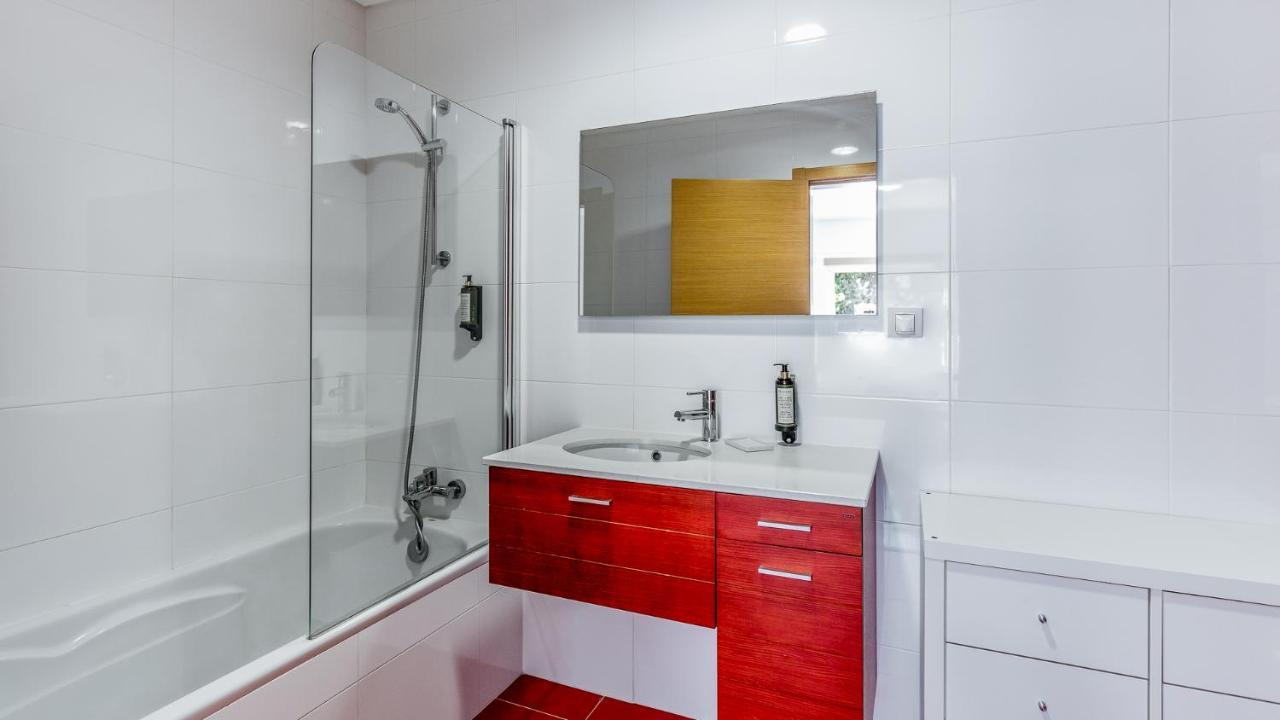Luminous 2 Bdr Apartment W/Pool By Lovelystay Albufeira Kültér fotó